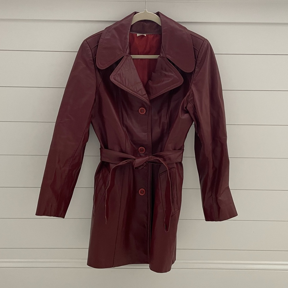 Vintage Leather Jacket With Belt - image 1
